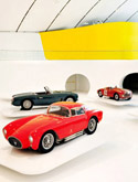 Museo Enzo Ferrari interno
